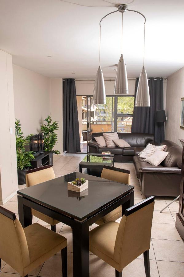 Grayston Exec Apartments Йоханнесбург Экстерьер фото