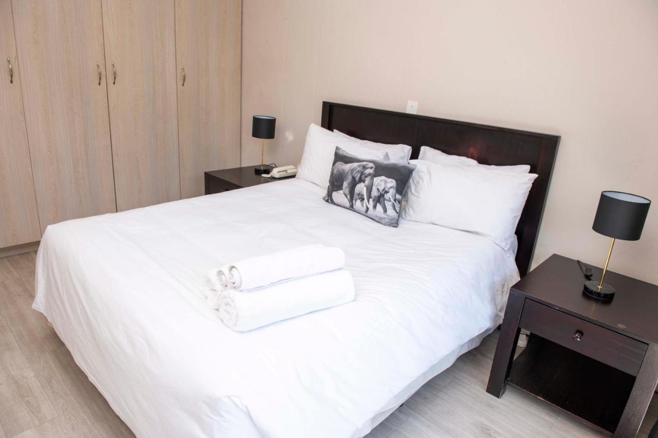 Grayston Exec Apartments Йоханнесбург Экстерьер фото